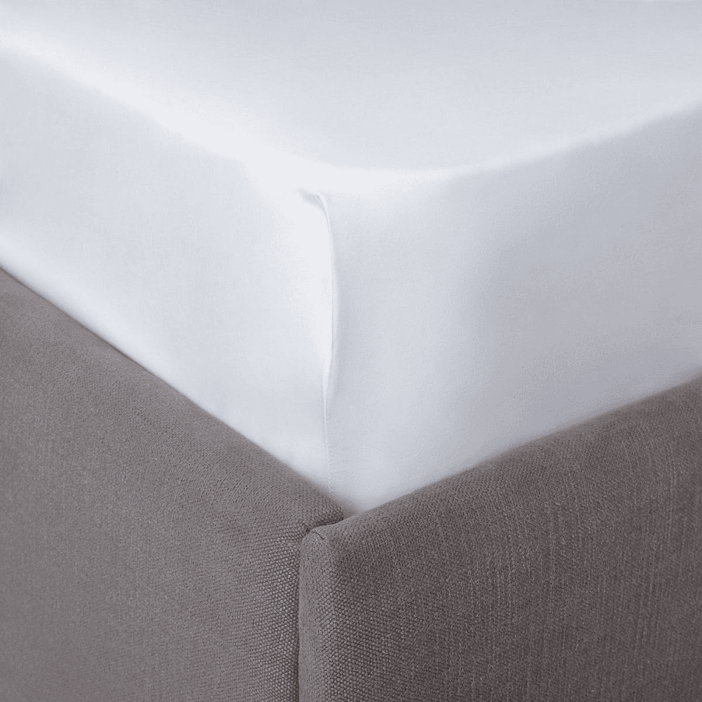 300 Thread Count Egyptian Cotton Sateen Double fitted sheet, W140 x L190 x D30cm, White