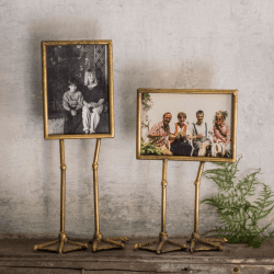 Image showing the Duck Feet Portrait Frame product.