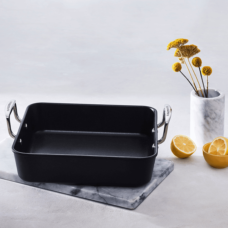 Toughened Non-Stick Square roaster, 26cm